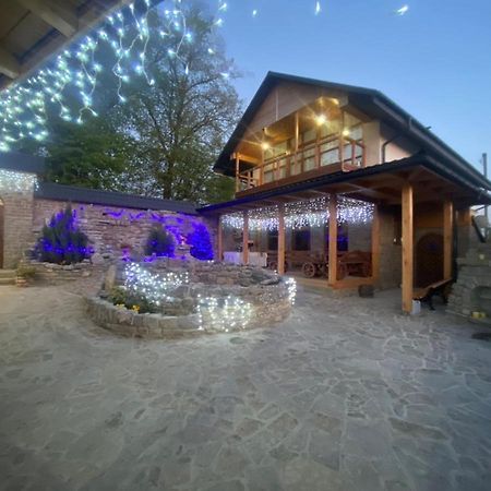 Kozak's Dream Hotel Kamjanyi Potoki Kültér fotó